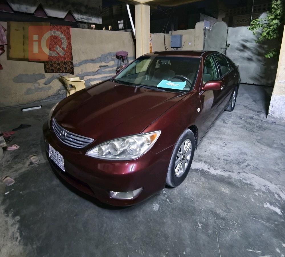 تۆیۆتا کامری